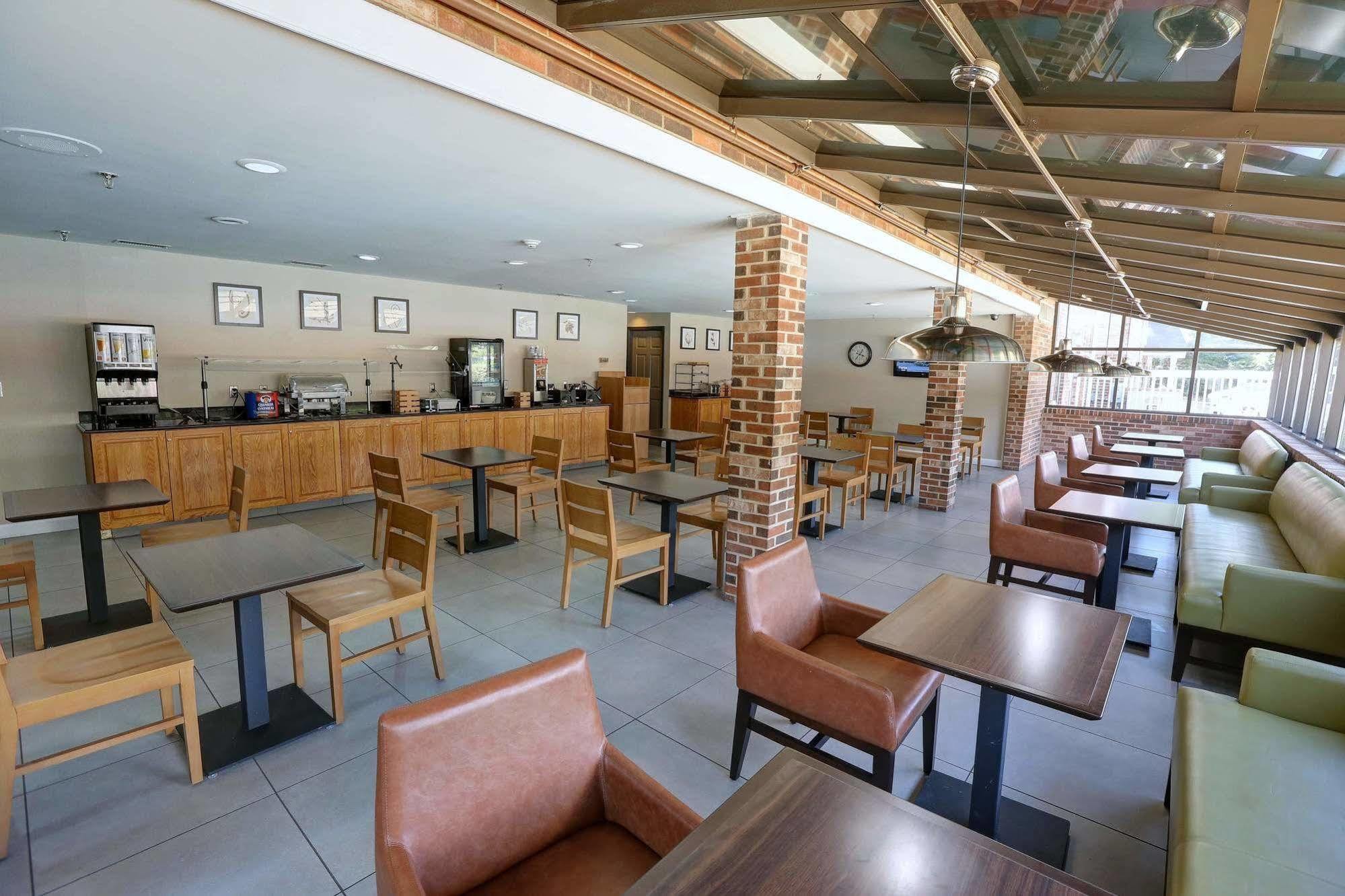 Country Inn & Suites By Radisson, Charlotte I-85 Airport, Nc Bagian luar foto